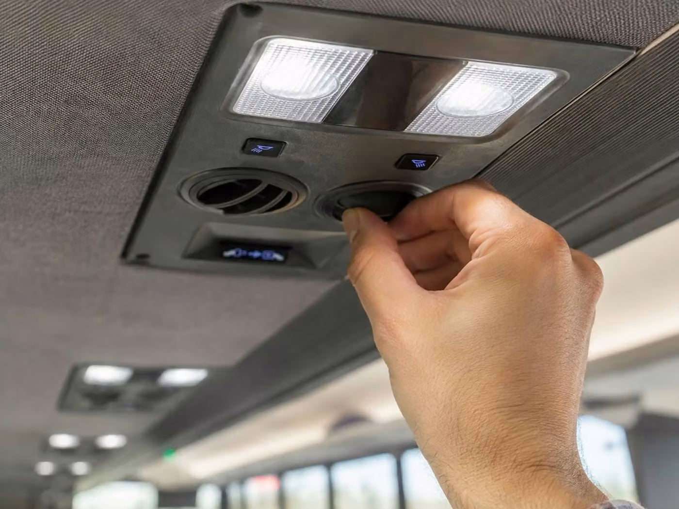 coachella 15 passenger minibus air conditioning