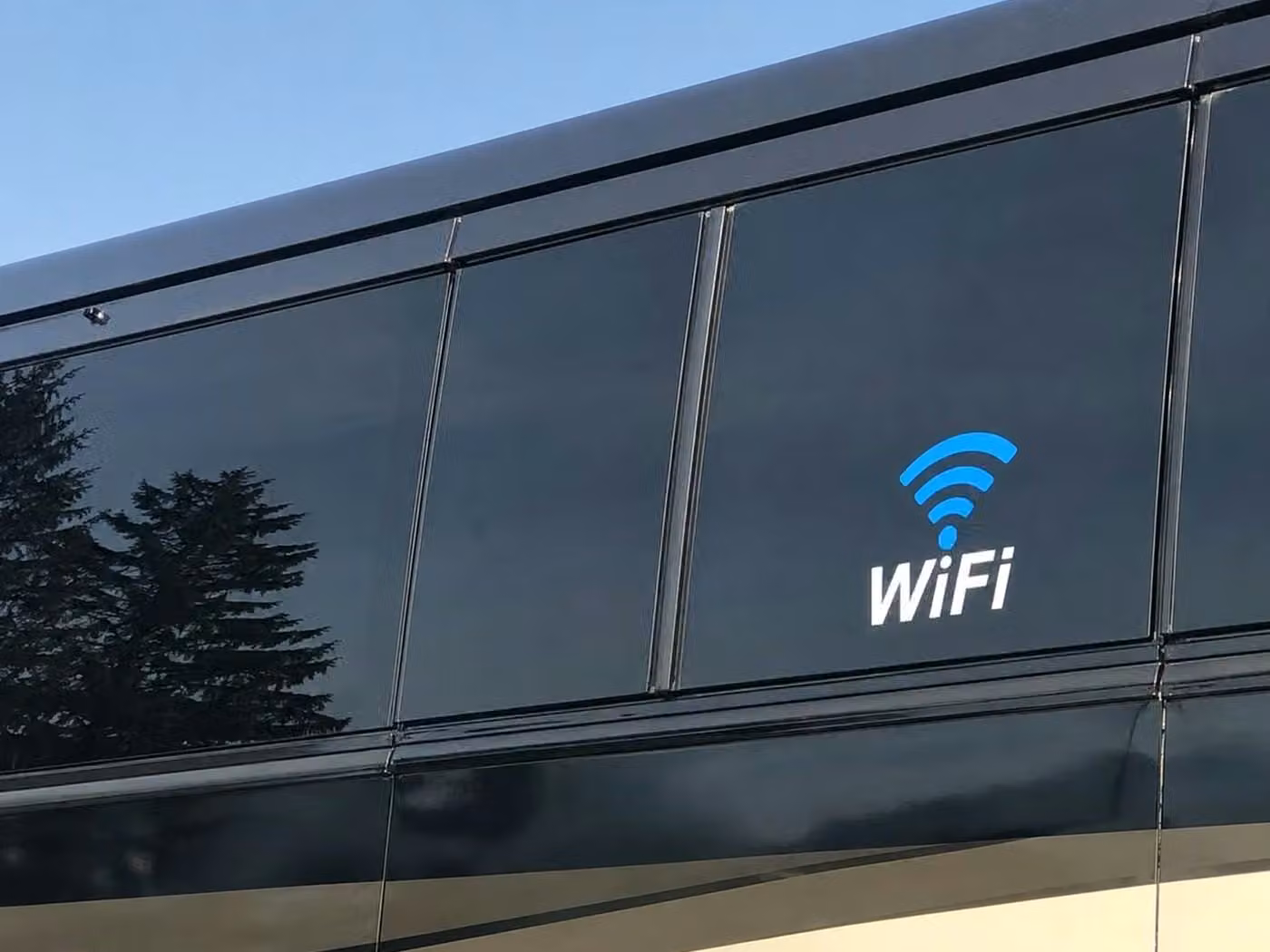 coachella 15 passenger minibus wifi