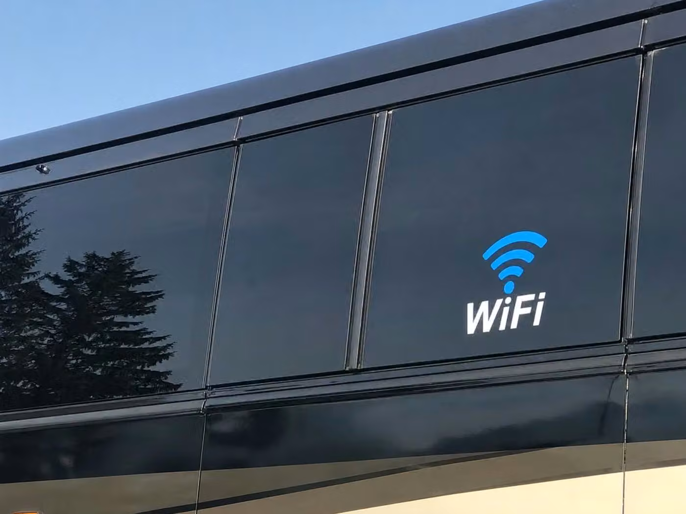 coachella 25 passenger minibus wifi