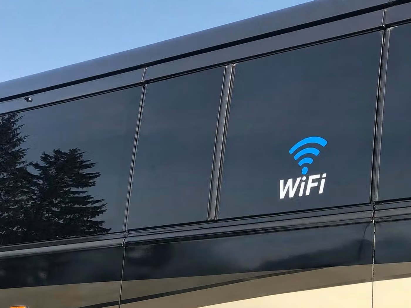 coachella 30 passenger minibus wifi