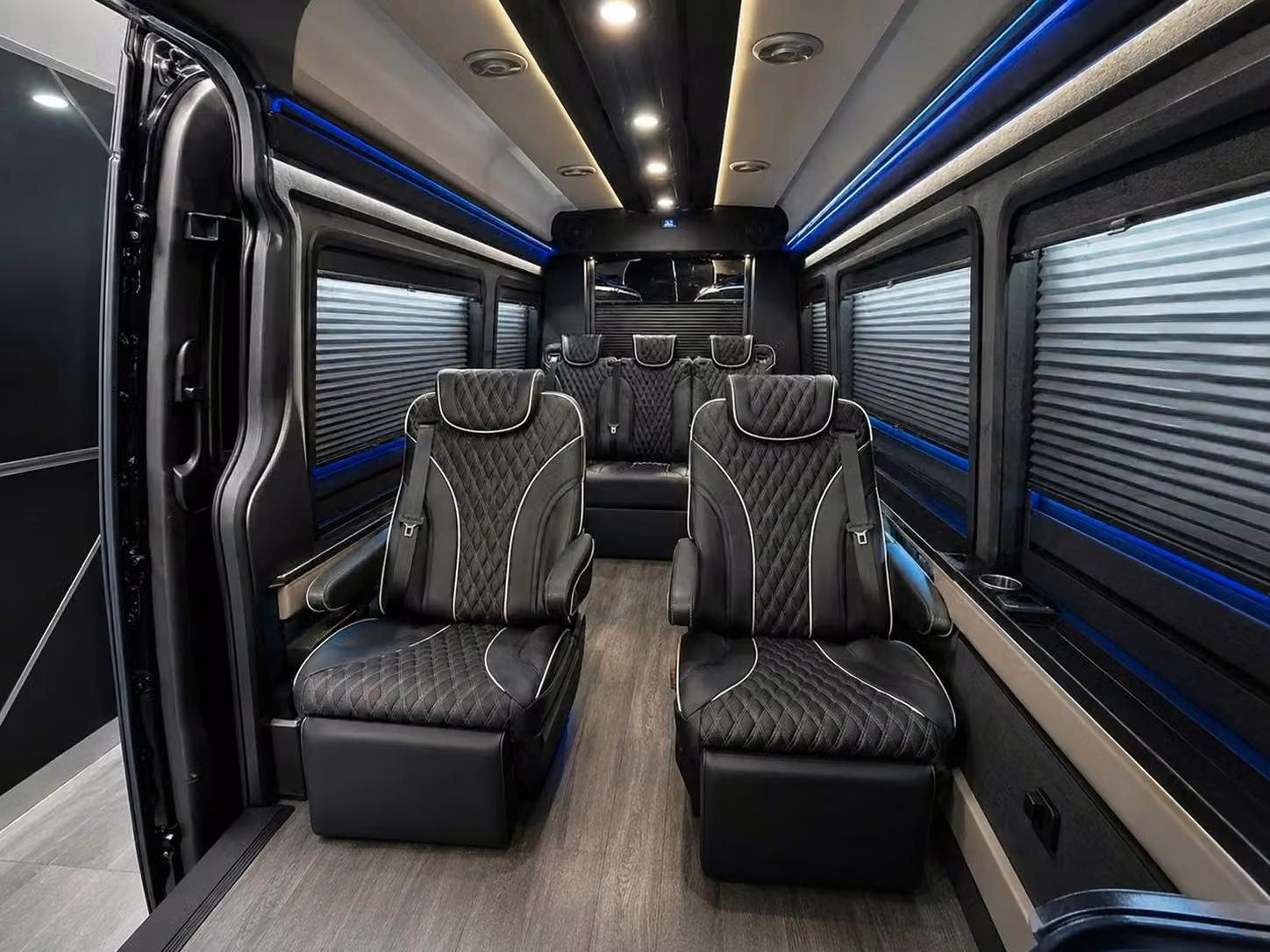 coachella direct shuttles between coachella airports and local hotels